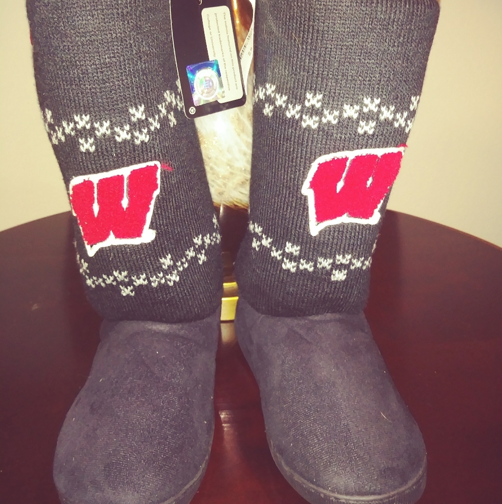 Wisconsin Badgers Slippers